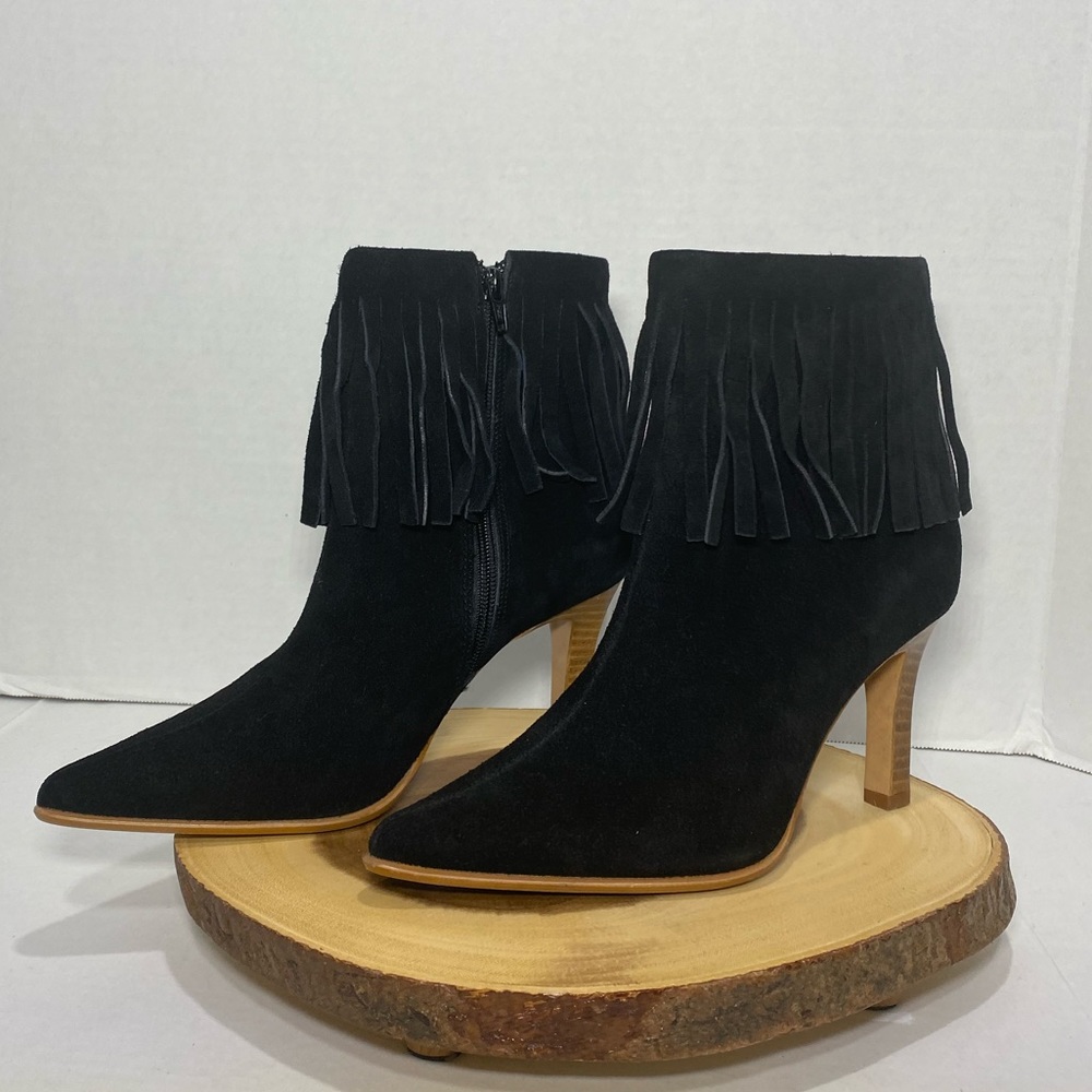 Wanted || Woman’s Razzle Fringe leather black Ankle boots size 7 1/2